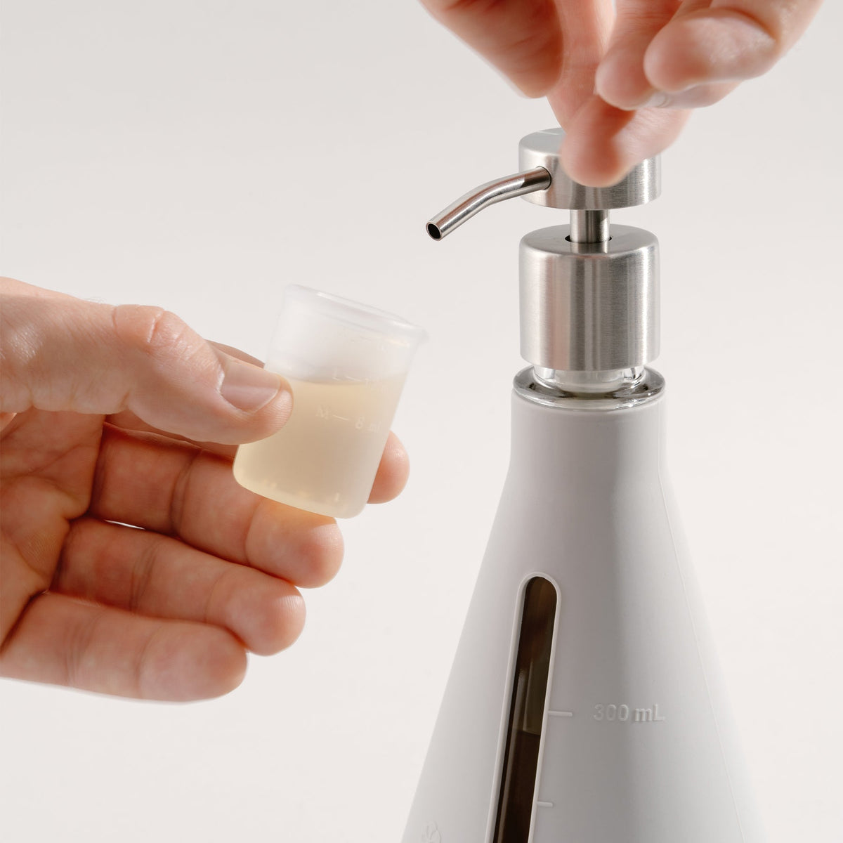 Reusable Silicone Measuring Beaker